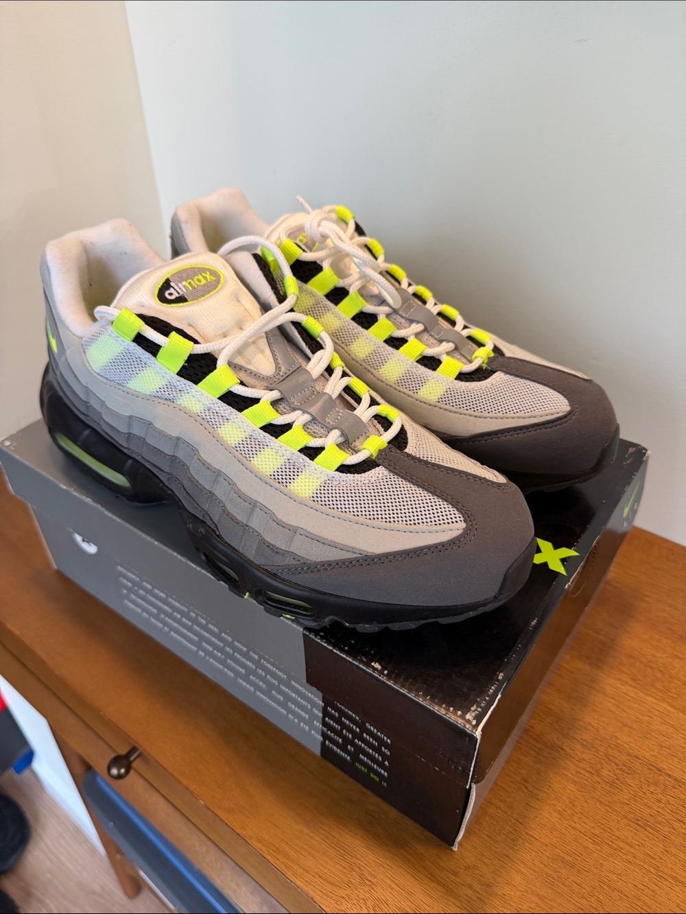 Men's Air Max 95 OG “Neon Green” (2015) Sneakers - Grey with Neon Volt Accents